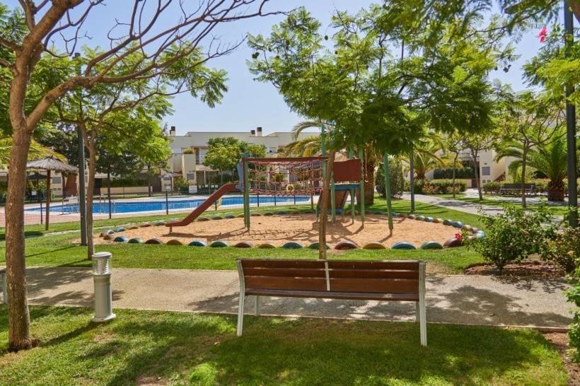 Apartamento Primera Linea De Playa Isla Cristina Urbanizacion Zarati Экстерьер фото